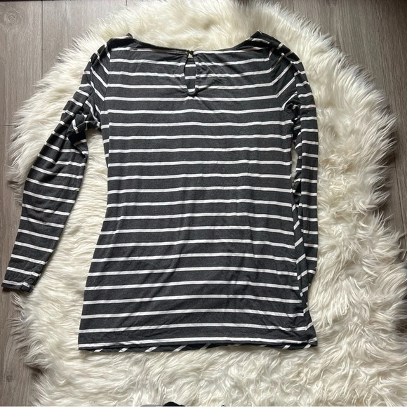 A Pea In The Pod Striped Maternity Tops size small and medium striped tops - Picture 12 of 14